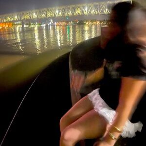 Meet your Posher, Luz